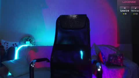 Snapshot of cute_betty chatting on 01.24.25 Betty online show from 01.24.25