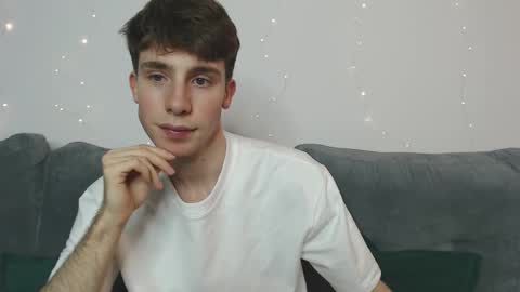 Snapshot of cute_brian chatting on 12.22.25 Im Brian online show from 12.22.25