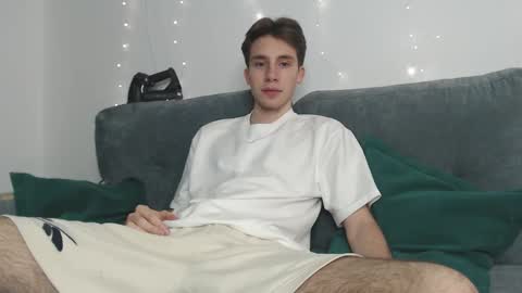 Snapshot of cute_brian chatting on 02.02.26 Im Brian online show from 02.02.26