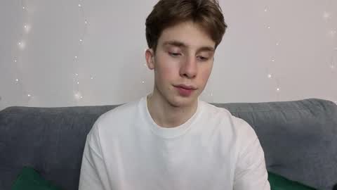 Snapshot of cute_brian chatting on 02.09.26 Im Brian online show from 02.09.26