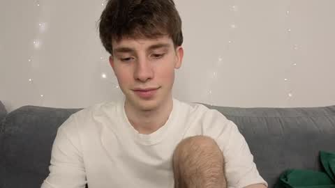 Snapshot of cute_brian chatting on 03.02.26 Im Brian online show from 03.02.26