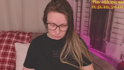 Everyday stream in the same time online show from 01.11.26