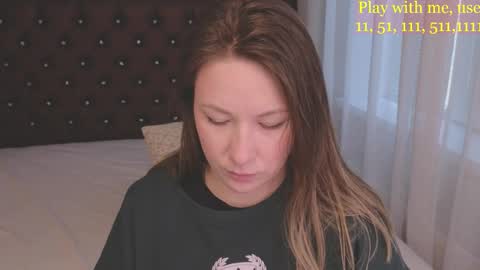 Everyday stream in the same time online show from 03.14.26