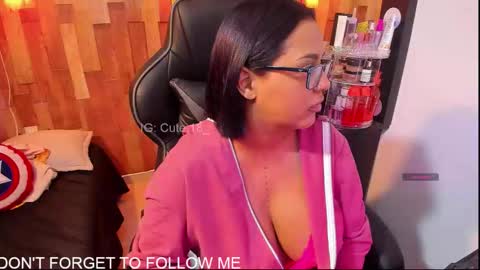    Independent Model online show from 10.03.25