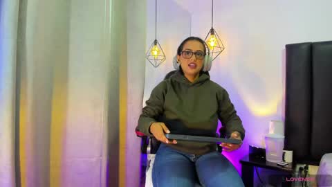    Independent Model online show from 05.25.26