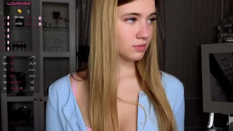 Anne online show from 12.21.24