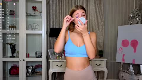 Anne online show from 10.07.25