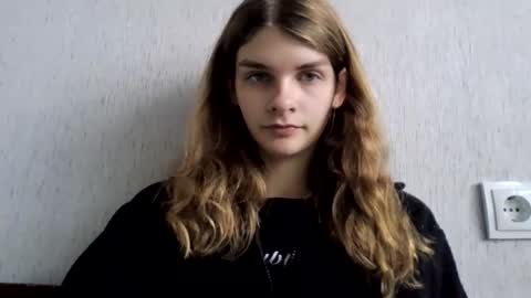 cute_kitte online show from 12.15.24