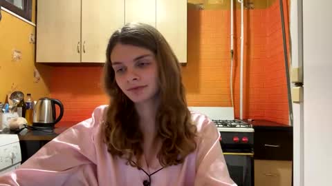 cute_kitte online show from 01.08.25