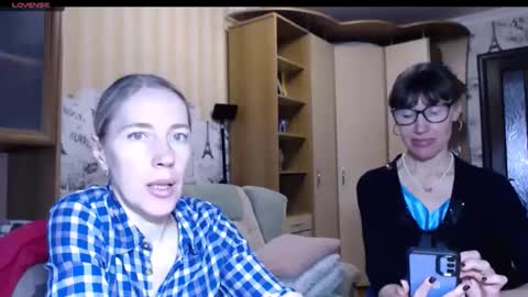 cute_lion_ online show from 11.27.25