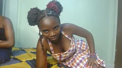 cute_lorna online show from 04.12.26