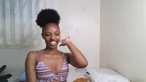 Snapshot of cute_messy chatting on 06.24.26 cute messy online show from 06.24.26