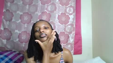Snapshot of cute_messy chatting on 07.16.26 cute messy online show from 07.16.26
