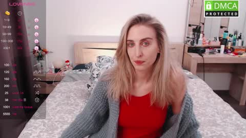 Snapshot of cute_milana chatting on 11.22.25 Milana online show from 11.22.25