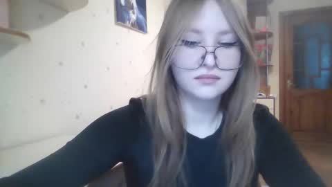 Snapshot of cute_minx chatting on 02.07.26 Veronica online show from 02.07.26