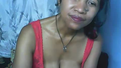 Snapshot of cute_moll chatting on 02.24.25 murielle online show from 02.24.25