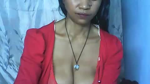 Snapshot of cute_moll chatting on 10.10.25 murielle online show from 10.10.25