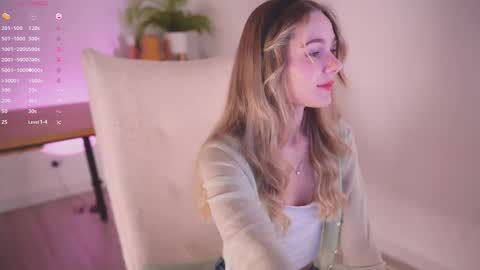 Snapshot of cute_pie_an chatting on 11.02.25 AN online show from 11.02.25