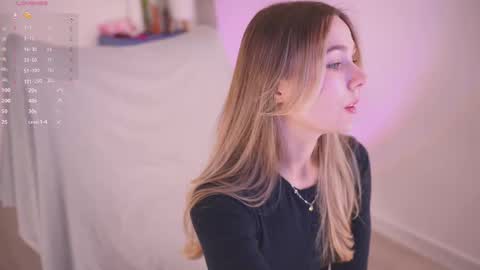 Snapshot of cute_pie_an chatting on 11.28.25 AN online show from 11.28.25