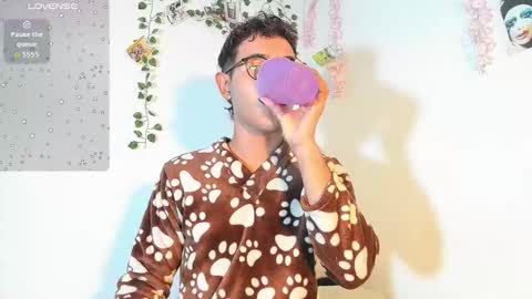 Snapshot of cute_sammy_1 chatting on 09.17.25 cute_sammy_1 online show from 09.17.25