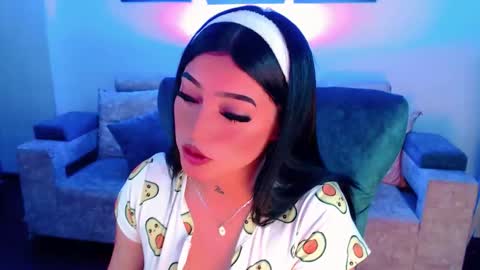 Snapshot of cute_sarita18 chatting on 09.22.25 Sarita online show from 09.22.25