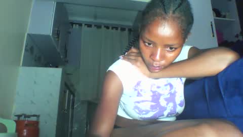 Snapshot of cute_sexy3 chatting on 04.16.26 SHARON online show from 04.16.26
