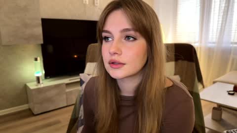 Snapshot of cute_siberian_girl chatting on 10.30.25 Ksenya online show from 10.30.25