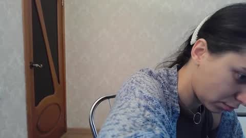 Snapshot of cute_strawberry_ chatting on 12.05.24 cute_strawberry_ online show from 12.05.24