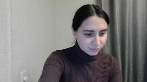 Snapshot of cute_strawberry_ chatting on 12.25.24 cute_strawberry_ online show from 12.25.24