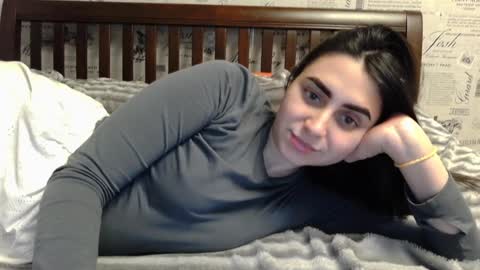 Snapshot of cute_strawberry_ chatting on 01.27.25 cute_strawberry_ online show from 01.27.25