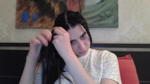 Snapshot of cute_strawberry_ chatting on 02.10.25 cute_strawberry_ online show from 02.10.25