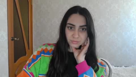Snapshot of cute_strawberry_ chatting on 02.20.25 cute_strawberry_ online show from 02.20.25