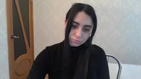 Snapshot of cute_strawberry_ chatting on 02.22.25 cute_strawberry_ online show from 02.22.25