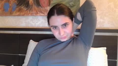 Snapshot of cute_strawberry_ chatting on 02.22.25 cute_strawberry_ online show from 02.22.25