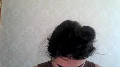 Snapshot of cute_strawberry_ chatting on 09.17.25 cute_strawberry_ online show from 09.17.25