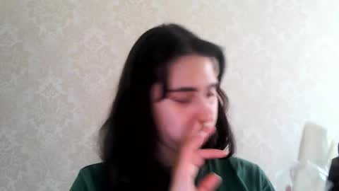 Snapshot of cute_strawberry_ chatting on 10.01.25 cute_strawberry_ online show from 10.01.25