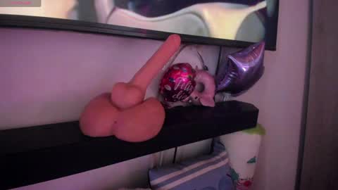 Snapshot of cute_sweetmontt chatting on 04.18.26 katalinda montt online show from 04.18.26