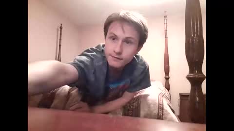 Snapshot of cuteboii29 chatting on 02.14.25 cuteboii29 online show from 02.14.25