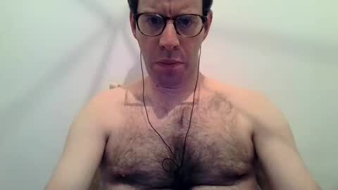 Snapshot of cuteboybi40 chatting on 12.03.25 cuteboybi40 online show from 12.03.25