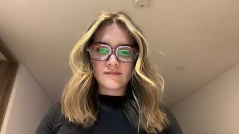 CuteBunny 21 online show from 06.18.26