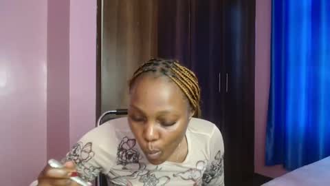 Snapshot of cutebuu chatting on 11.03.25 cutebuu online show from 11.03.25