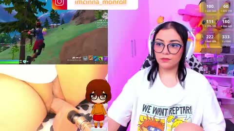 Snapshot of cutecinamonroll chatting on 02.11.25 Cinna independent model online show from 02.11.25