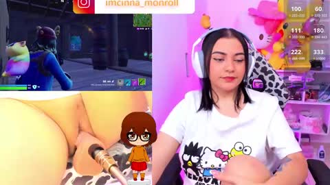 Snapshot of cutecinamonroll chatting on 02.13.25 Cinna independent model online show from 02.13.25