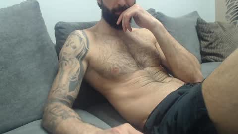 Snapshot of cuteeboy chatting on 04.16.26 cuteeboy online show from 04.16.26