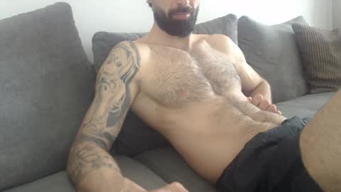 Snapshot of cuteeboy chatting on 04.19.26 cuteeboy online show from 04.19.26