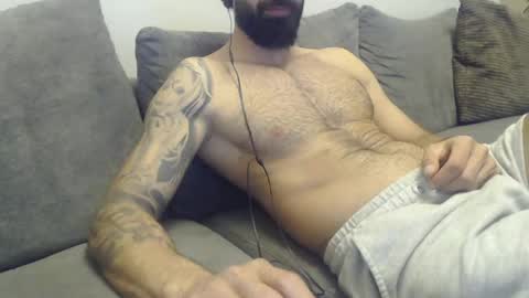 Snapshot of cuteeboy chatting on 04.26.26 cuteeboy online show from 04.26.26