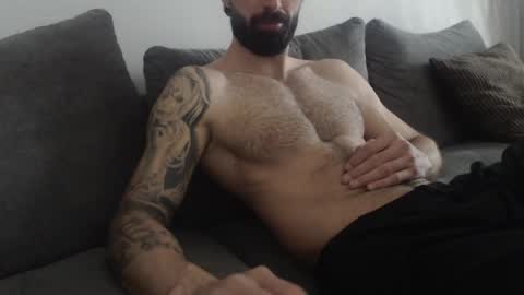 Snapshot of cuteeboy chatting on 04.28.26 cuteeboy online show from 04.28.26