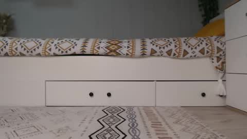 Anna online show from 09.20.25