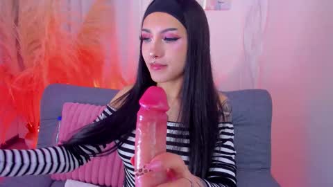 Zoe  online show from 11.17.25