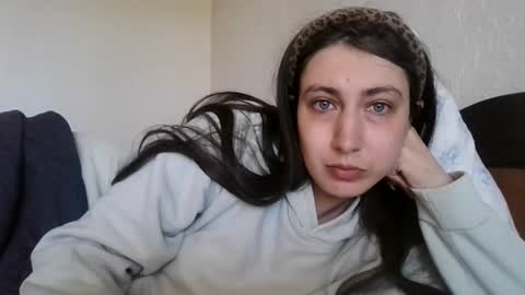 Snapshot of cutekattie chatting on 04.27.26 cutekattie online show from 04.27.26